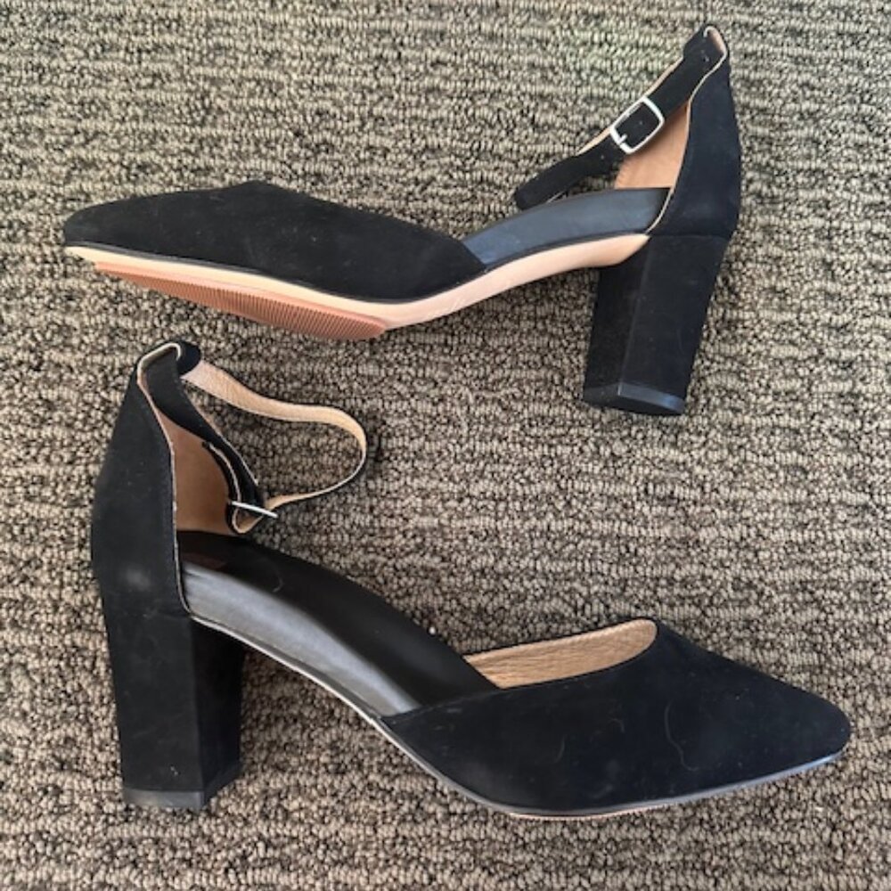 NEW WITH BOX! Bared Footwear - Kea Heel - Black / size US 8 (fits like 8.5-9)